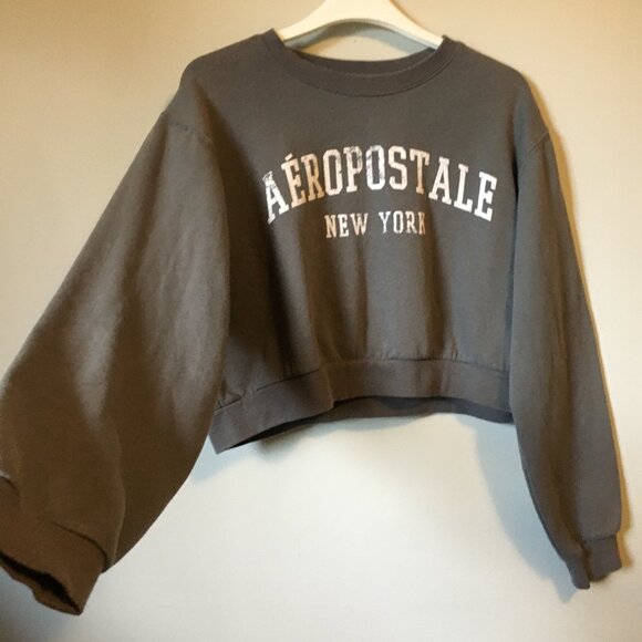 Soft Grey Preppy Aeropostale Cropped Fleecy Cotton Varsity Pullover Sweater - Picture 6 of 15